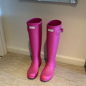 Hunter Fuchsia Tall Boots